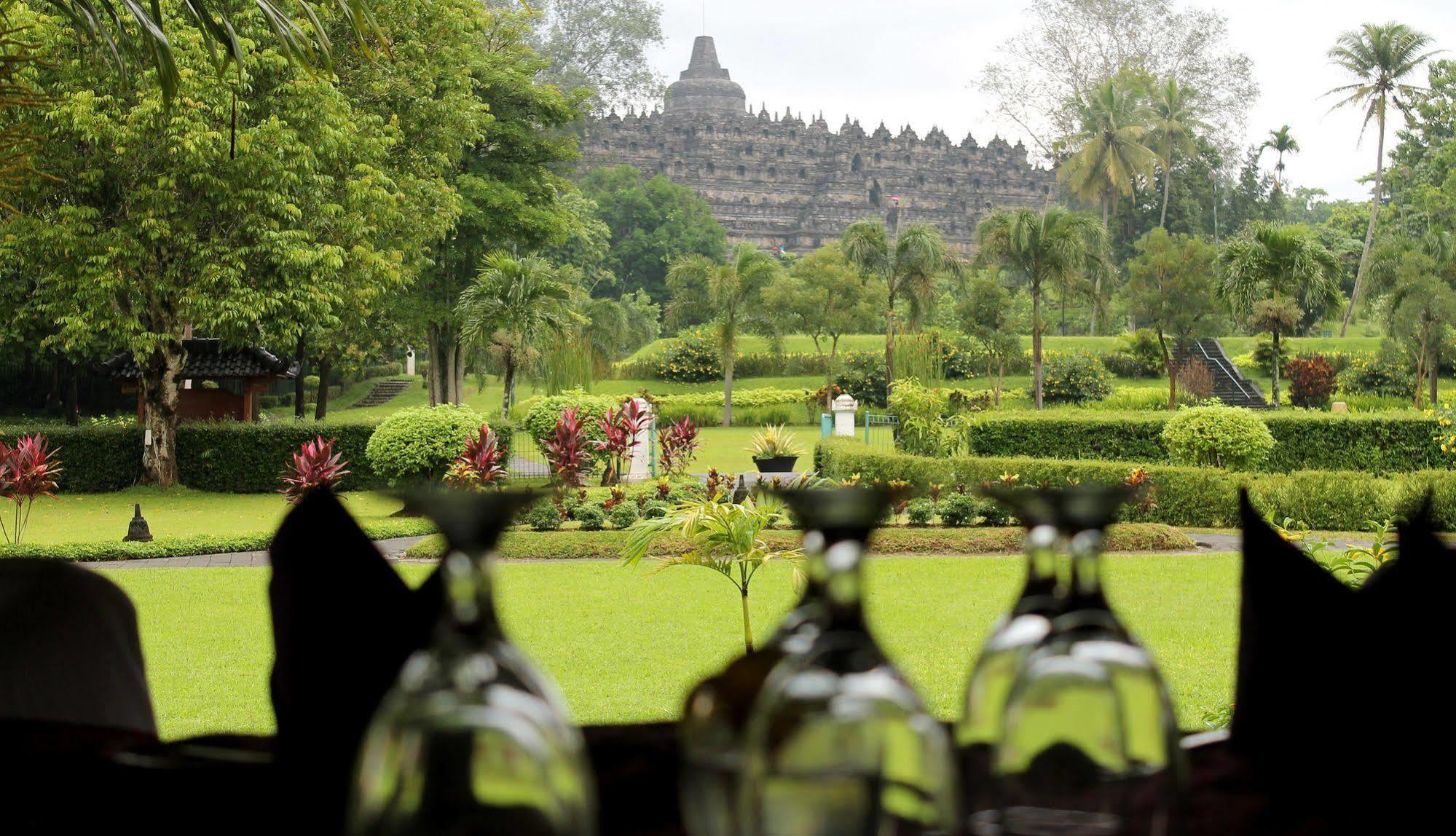 Manohara Resort Magelang Exteriör bild